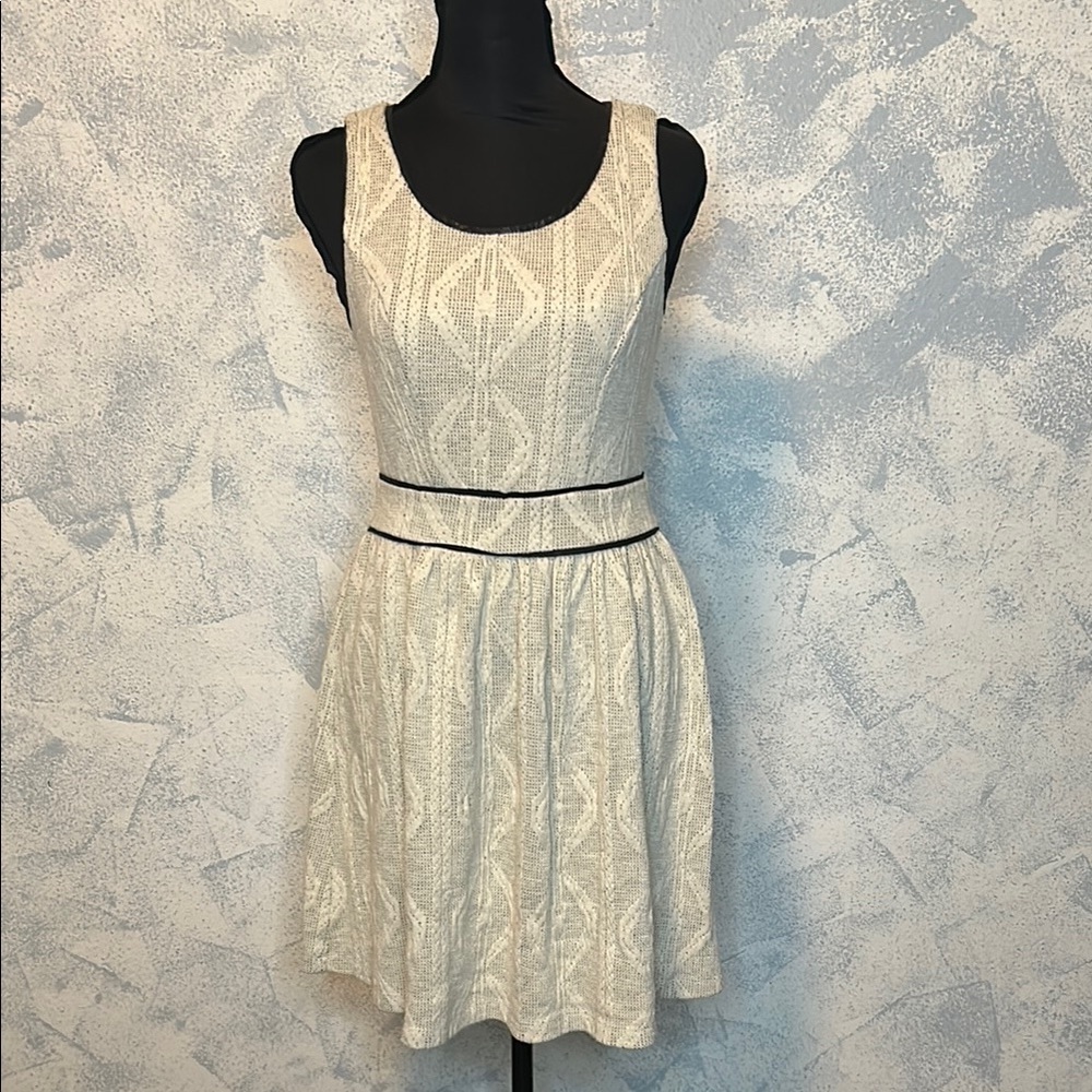 Elegant Cream Sleeveless Dress